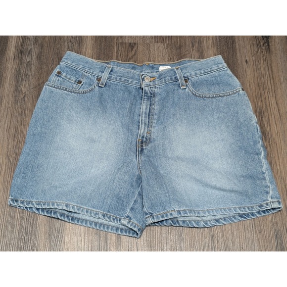 Vintage Levis Denim Shorts Womens Size 14 Blue Jean High Waist Mom Casual - Picture 1 of 7